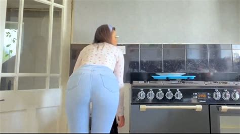 www.apetube.con|Hot Mom TV